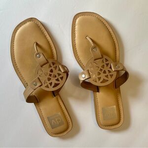Dolce Vita Chic Woman Sandals, Camel, Size 8‎